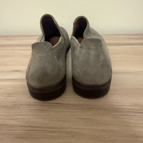 Gentle Souls Grey Suede Genuine Leather Rubber Outsole Loafers size 8M - Picture 3 of 7